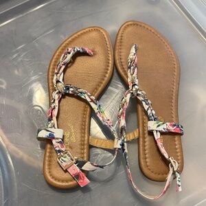 Soda Multicolor Floral Sandals